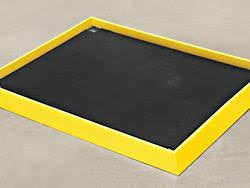 TALL WALL FOOT MAT , 2.5" YELLOW EDGE, 32" X 39"